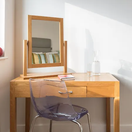 Hotel apartamentowy Saco - Broad Quay 4*