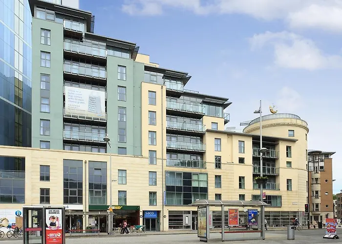 Saco - Broad Quay 아파트호텔